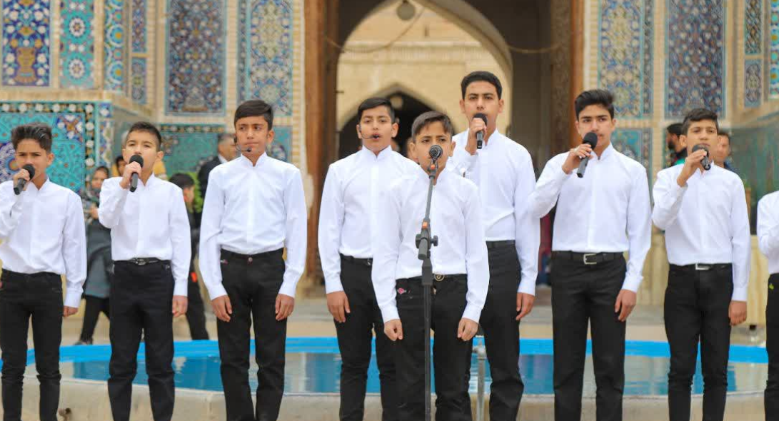 آموزش سرود به نوجوانان محله کم برخودار